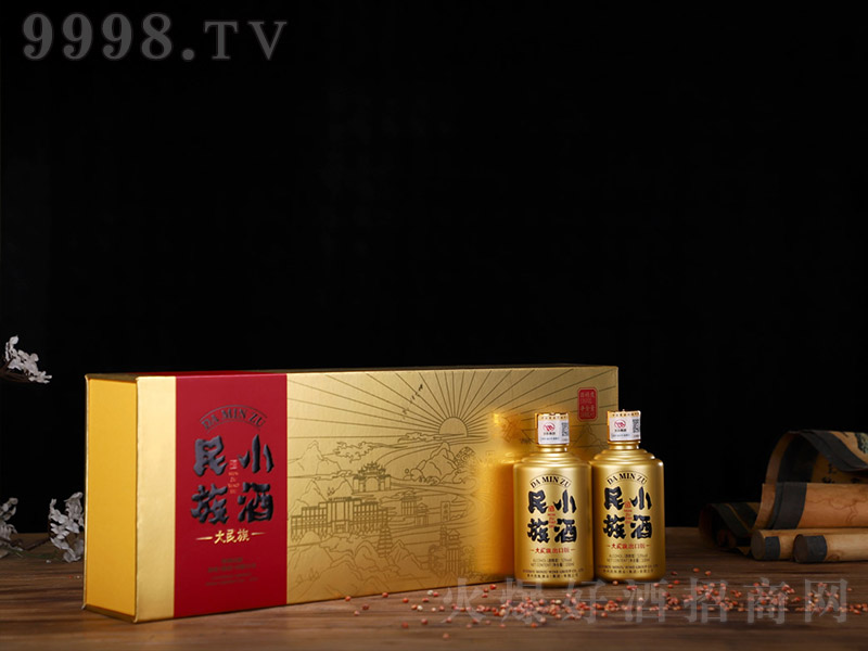 �����塤����С�ƣ��У� �u���Ͱ׾ơ�53�� 100ml��