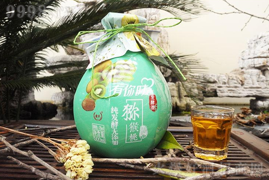 12���S�ϻ������S������r�J���Ҿ�Ůʿ����500ml�r�񣬶����X��