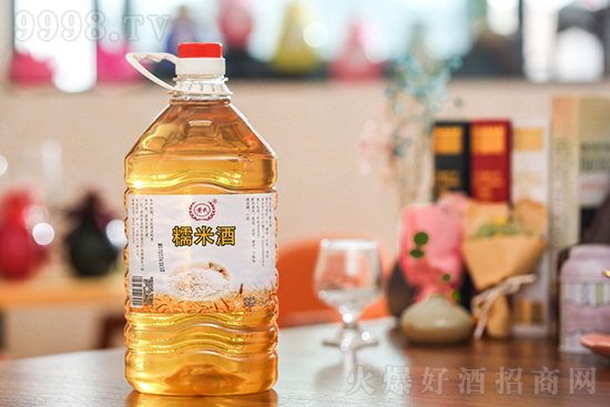12���S�ϻ����ƃr���S��Ŵ�׾�2.5L�r�񣬶����X��