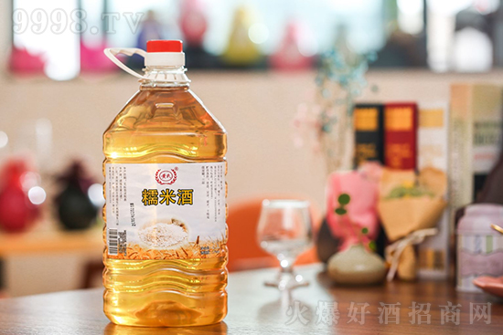 12���S��Ŵ�׾�2.5L�r�񣬶����X��