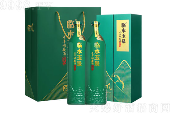 52���Rˮ��Ȫ���궴�ؾƇ��L���ɶ��؝��u�����500mL��ƿ�b�������X��