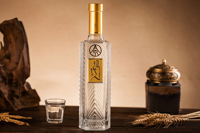 ���e��ZҺ�ɷ����޹�˾��Ʒ�F(xi��n)���˾ƽ�ɫ����42��52��500ml�����Ͱ׾�